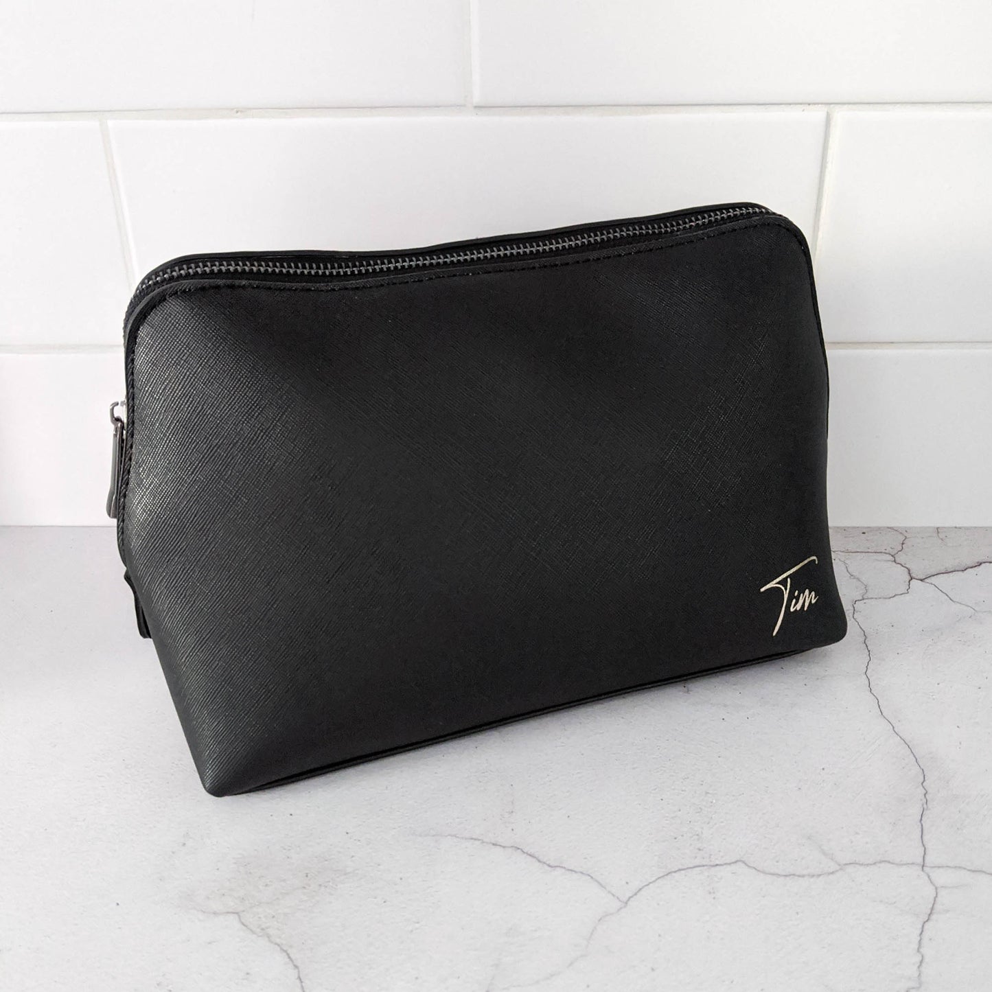 Sleek Faux Leather Wash Bag - Black - Unisex