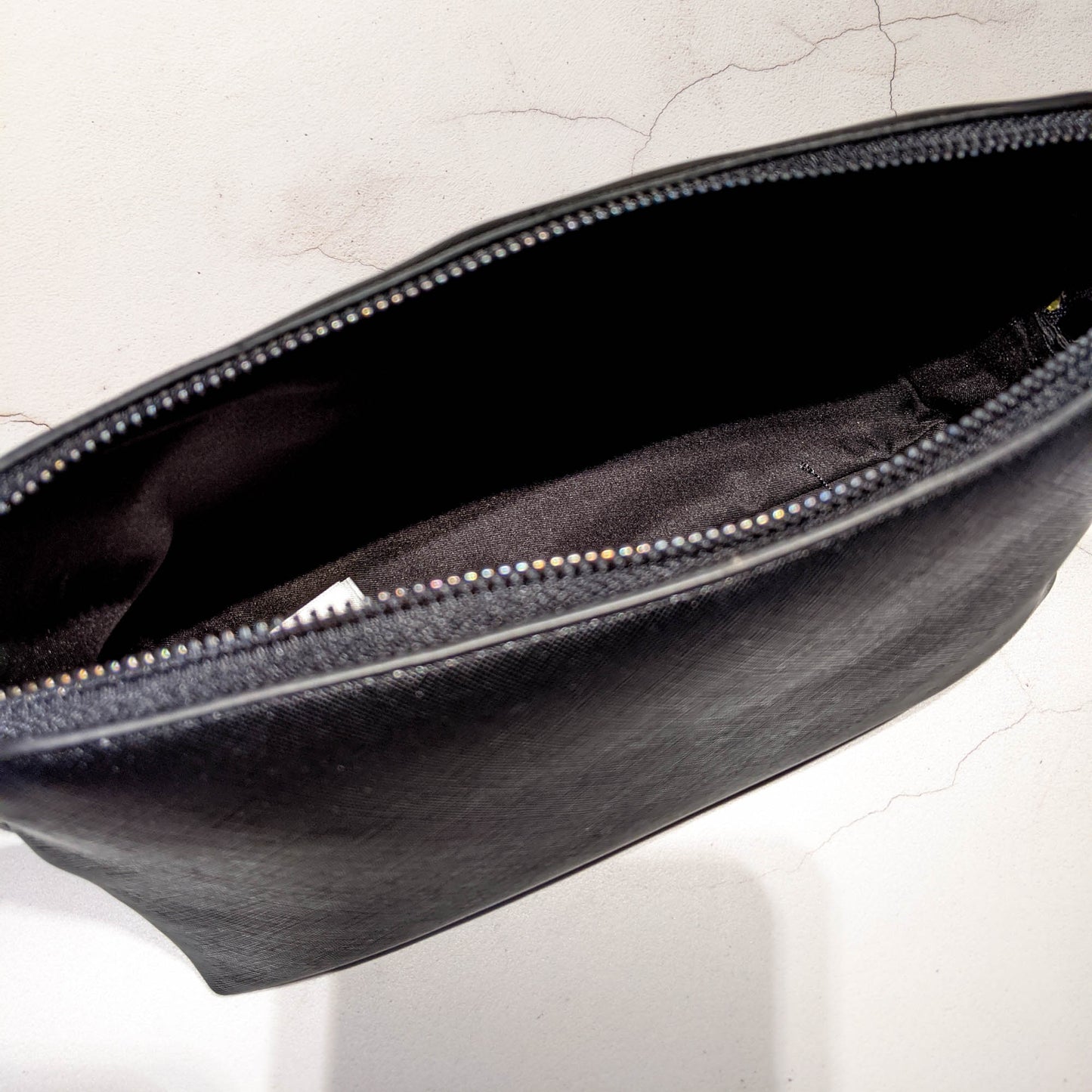 Sleek Faux Leather Wash Bag - Black - Unisex