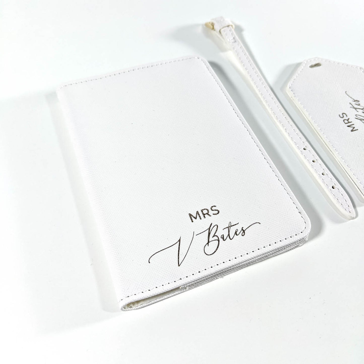 White Personalised Passport Holder & Luggage Tag Set